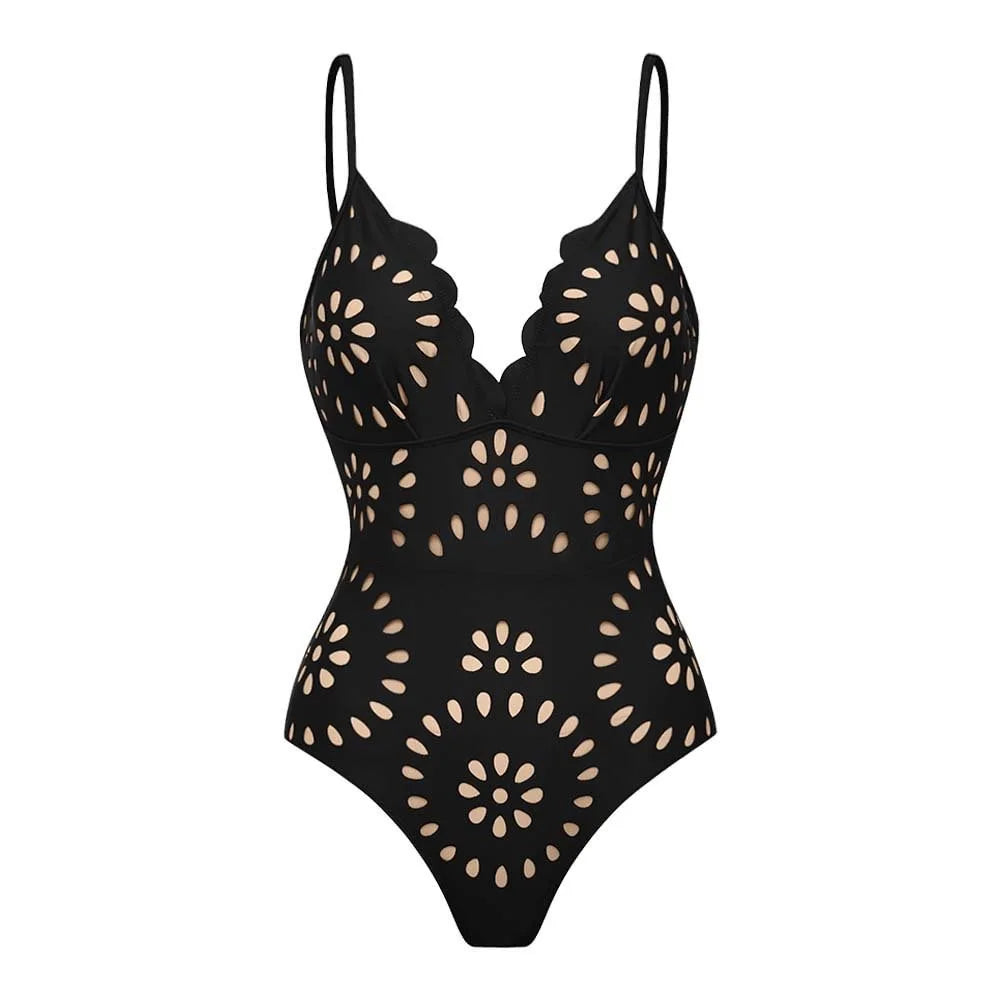 2-in-1 Beach Look: Sexy Bikini + Flowing Skirt – Turn Heads This Summer!