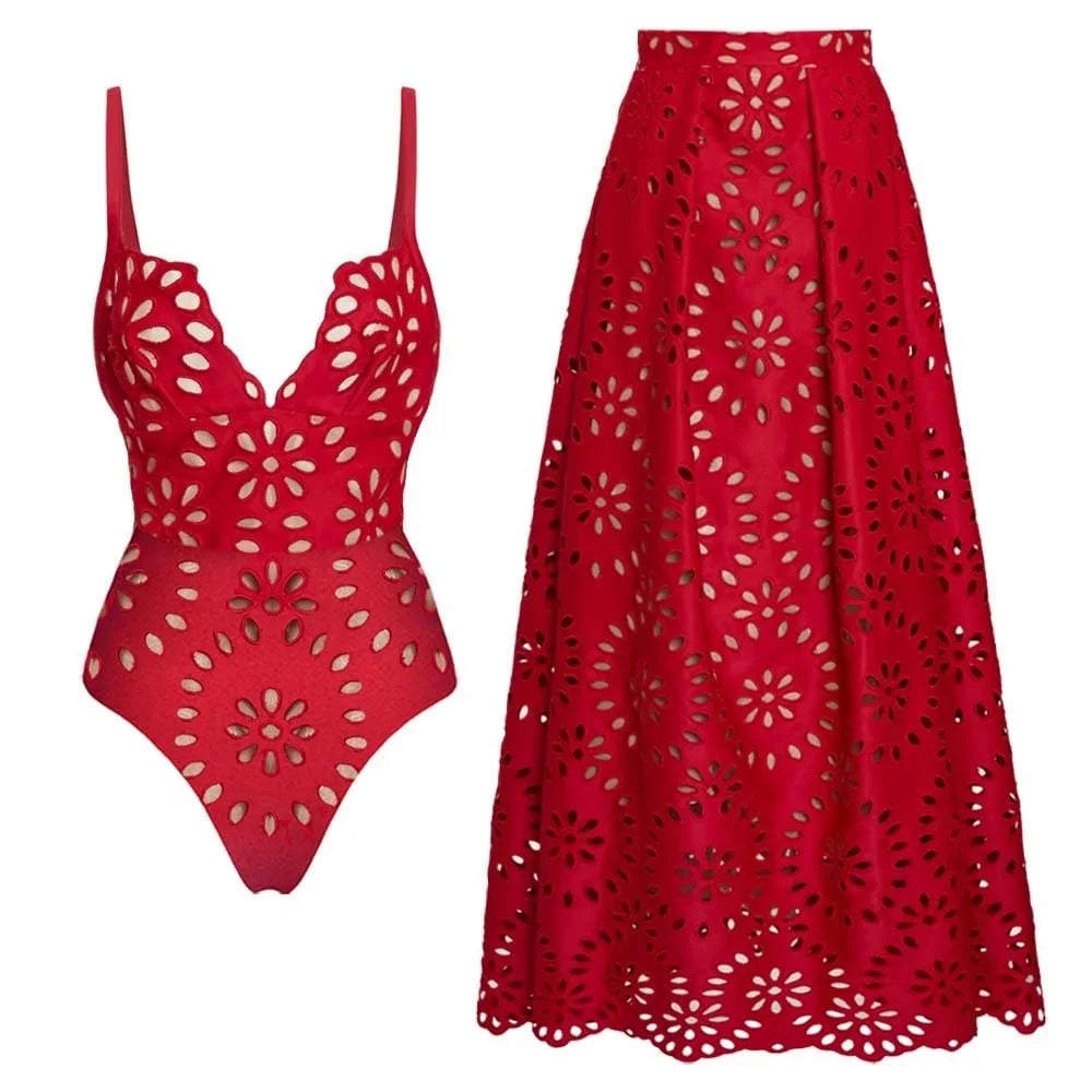 2-in-1 Beach Look: Sexy Bikini + Flowing Skirt – Turn Heads This Summer!