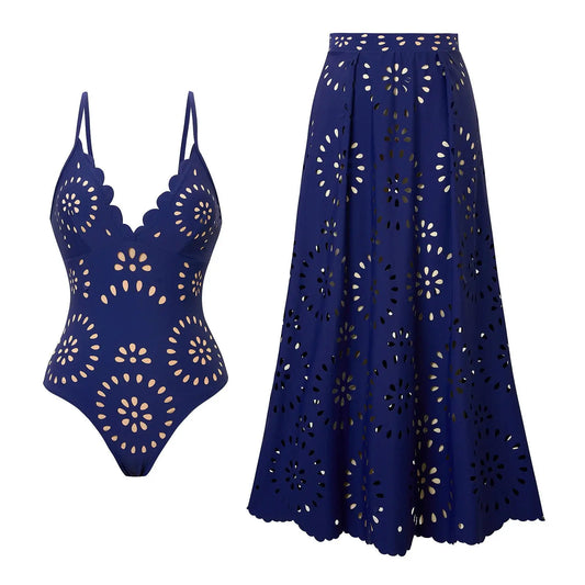 2-in-1 Beach Look: Sexy Bikini + Flowing Skirt – Turn Heads This Summer!